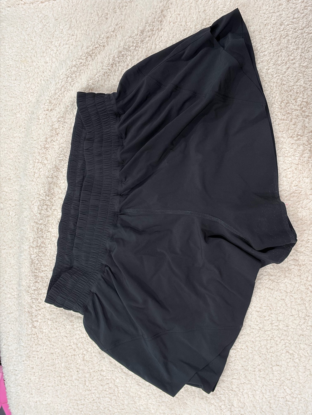 EUC Black Lululemon shake it out shorts size Large